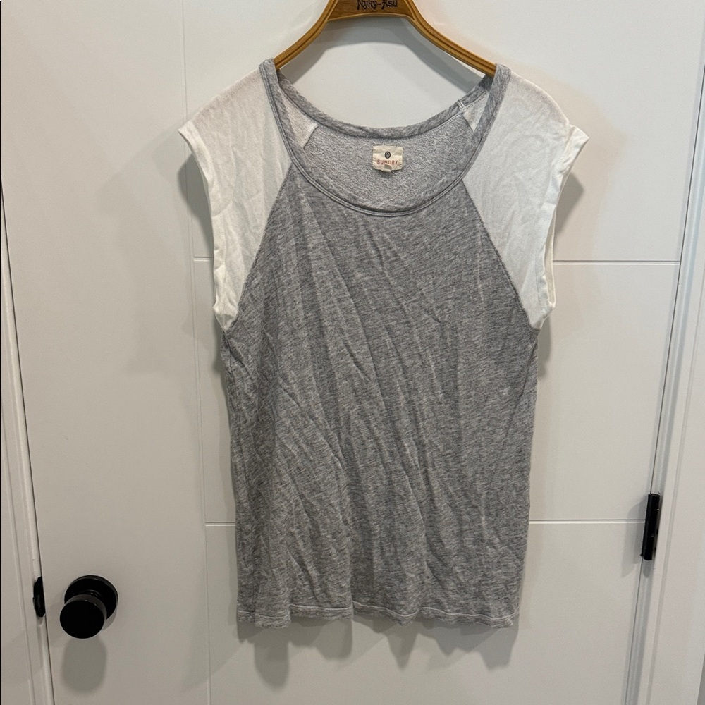 Sundry Heather Gray and White Short Sleeve Tee size 1